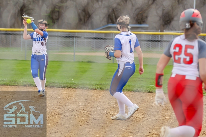041825-Edgewood-@-GV-Softball-30-scaled