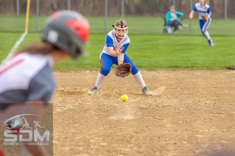 041825-Edgewood-@-GV-Softball-52-scaled