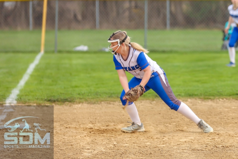 041825-Edgewood-@-GV-Softball-53-scaled