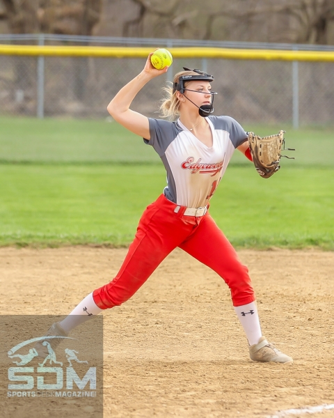 041825-Edgewood-@-GV-Softball-57