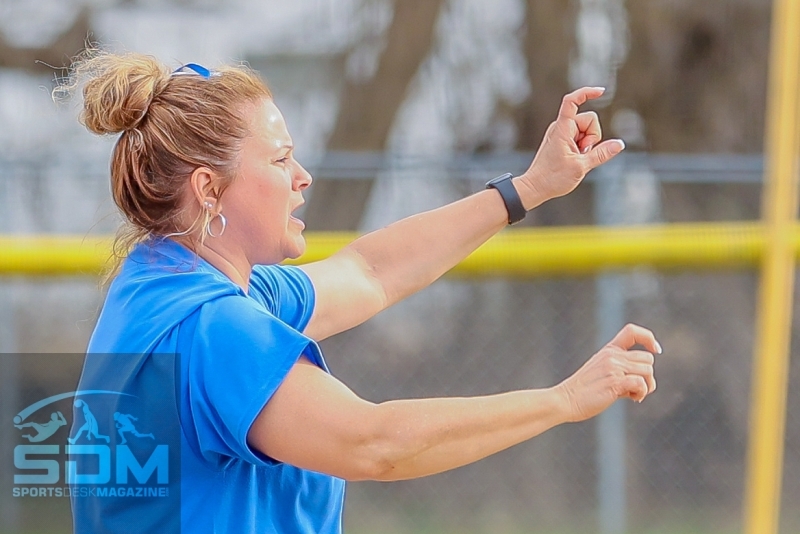 041825-Edgewood-@-GV-Softball-60