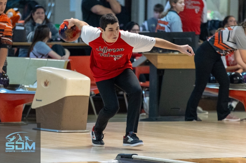 112923-Howland@Jefferson-Bowling-11