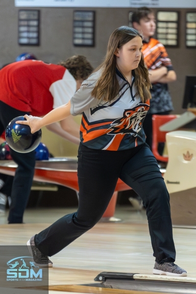 112923-Howland@Jefferson-Bowling-15