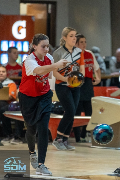 112923-Howland@Jefferson-Bowling-17