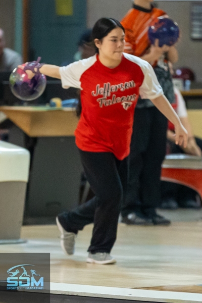 112923-Howland@Jefferson-Bowling-25